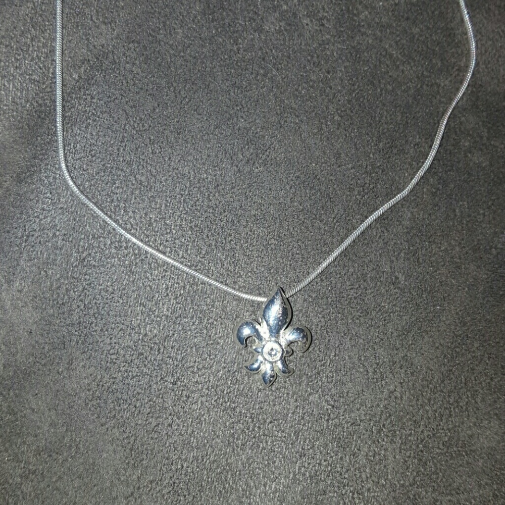 Silver fleur-de-lis necklace